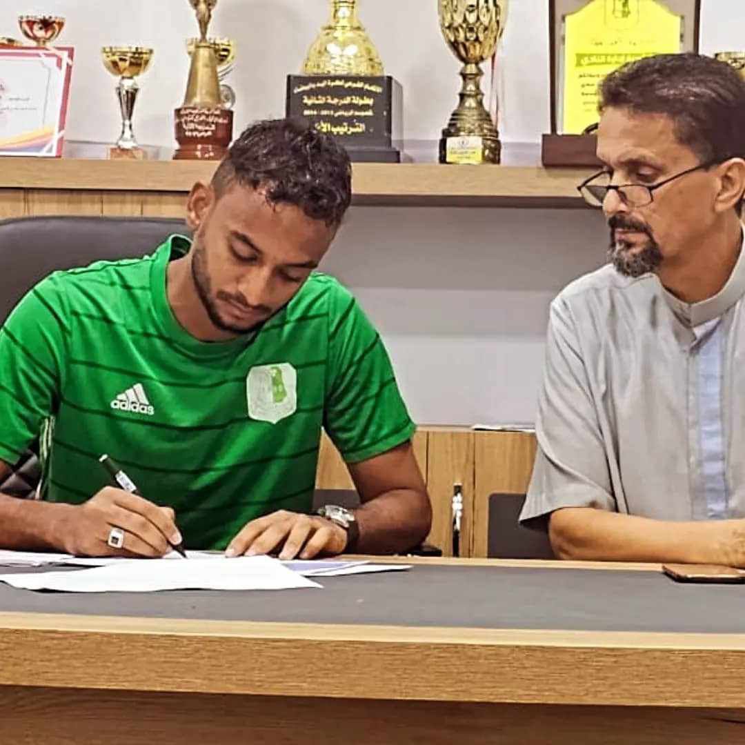 نادي الأنوار الليبي يُعلن ضم اللاعب الدولي السوداني مؤمن عصام