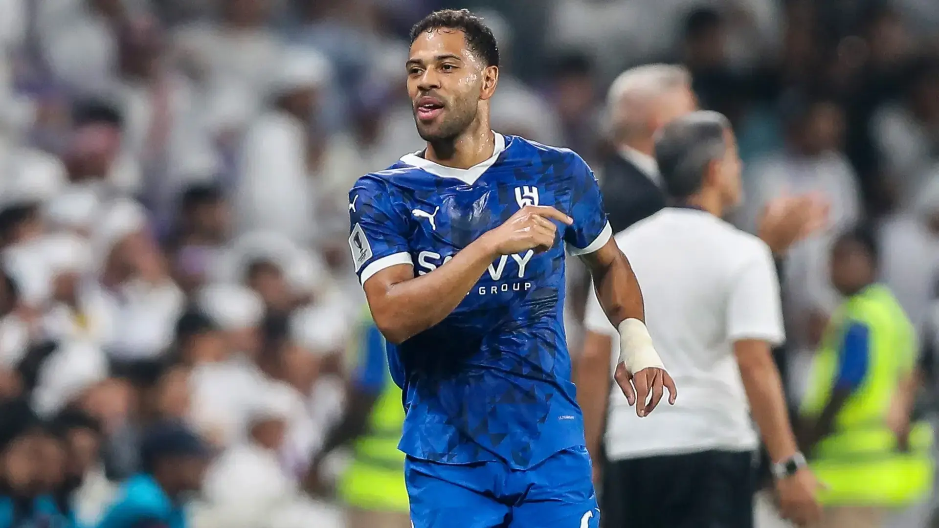 معلق مباراة الهلال السعودي والتعاون
